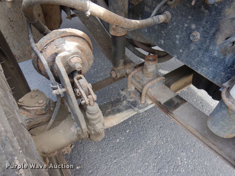 image for item HR9248 2006 Freightliner Business Class M2  Crew Cab truck cab and chassis