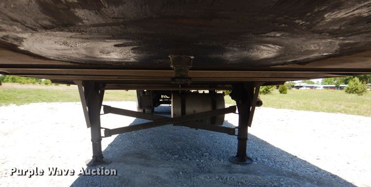 image for item HX9238 2010 Utility Trailer VS2RA  refrigerated dry van trailer