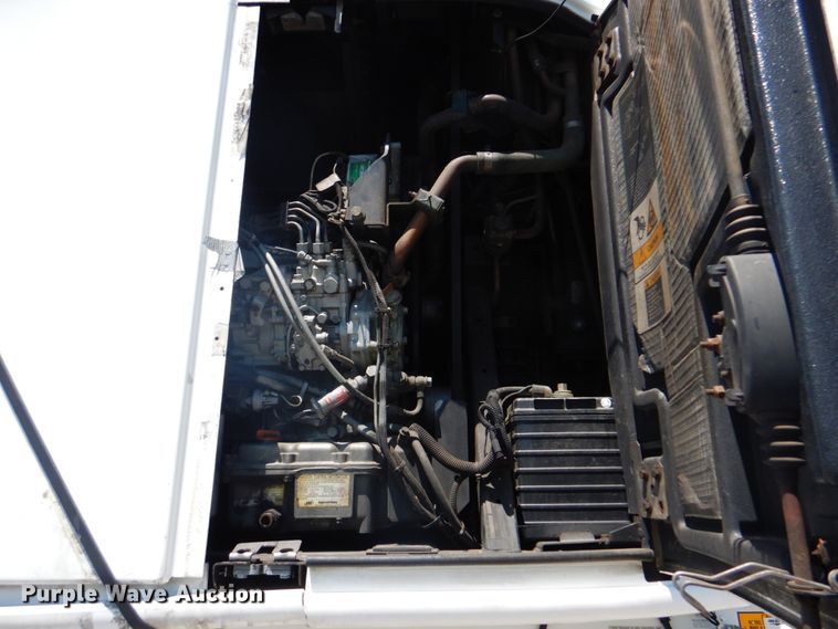 image for item HX9238 2010 Utility Trailer VS2RA  refrigerated dry van trailer