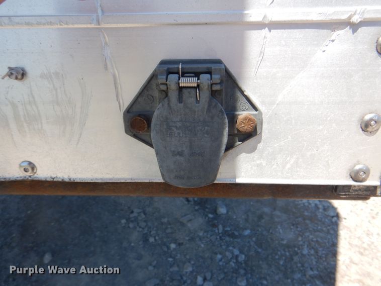 image for item HX9238 2010 Utility Trailer VS2RA  refrigerated dry van trailer