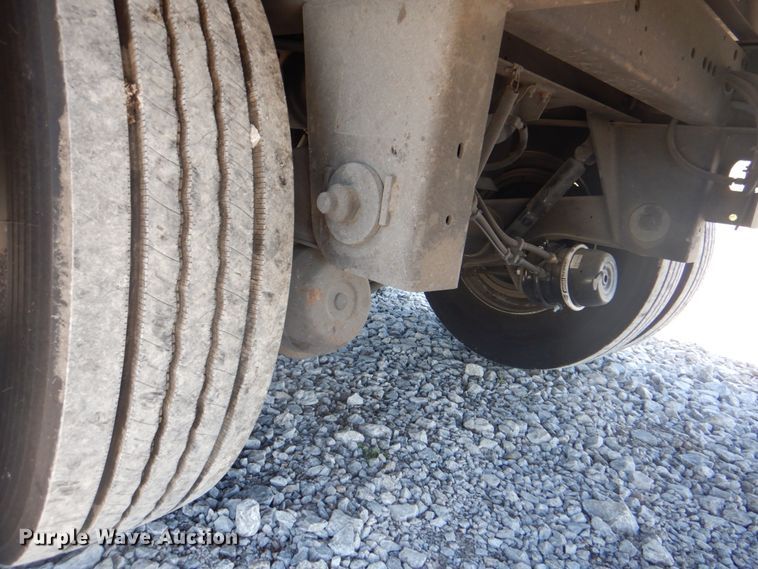 image for item HX9238 2010 Utility Trailer VS2RA  refrigerated dry van trailer