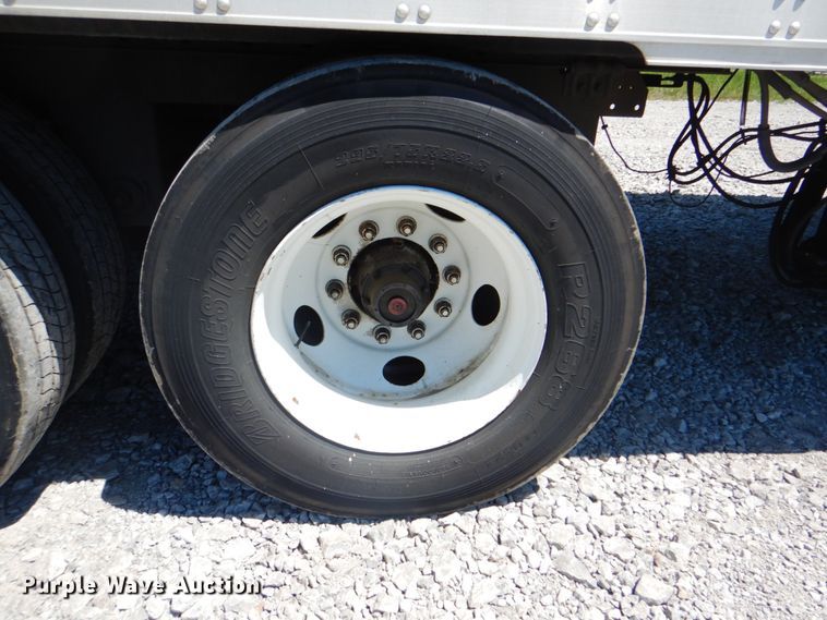image for item HX9238 2010 Utility Trailer VS2RA  refrigerated dry van trailer
