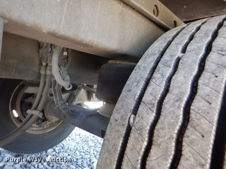 image for item HX9238 2010 Utility Trailer VS2RA  refrigerated dry van trailer