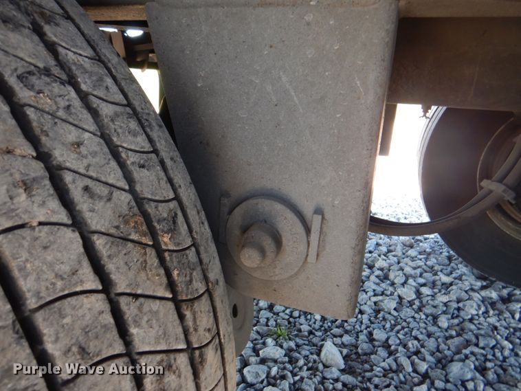 image for item HX9238 2010 Utility Trailer VS2RA  refrigerated dry van trailer