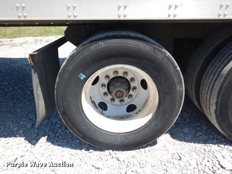 image for item HX9238 2010 Utility Trailer VS2RA  refrigerated dry van trailer
