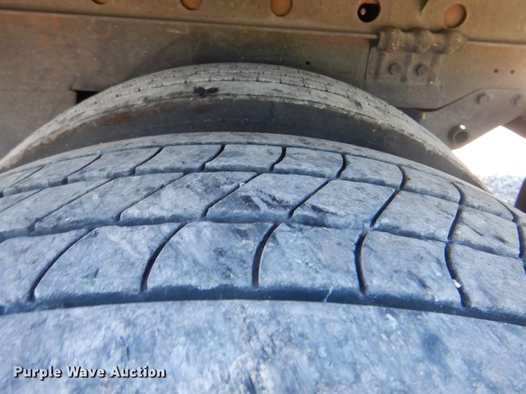 image for item HX9238 2010 Utility Trailer VS2RA  refrigerated dry van trailer