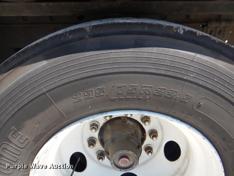 image for item HX9238 2010 Utility Trailer VS2RA  refrigerated dry van trailer