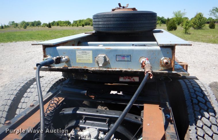 image for item HX9241 2004 Interstate Trailers 70SDGN  lowboy equipment trailer