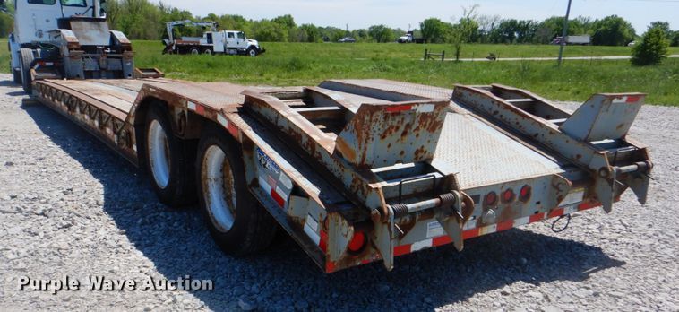 image for item HX9241 2004 Interstate Trailers 70SDGN  lowboy equipment trailer