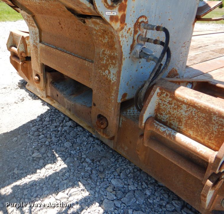 image for item HX9241 2004 Interstate Trailers 70SDGN  lowboy equipment trailer