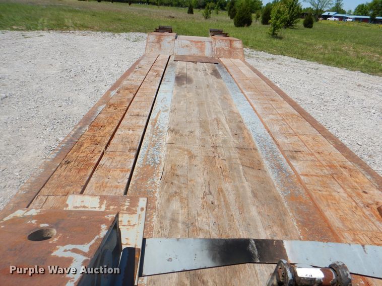 image for item HX9241 2004 Interstate Trailers 70SDGN  lowboy equipment trailer