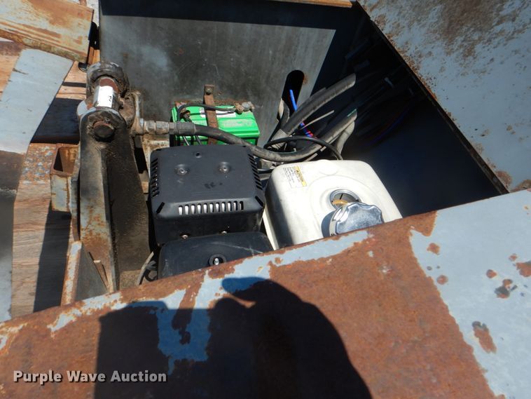 image for item HX9241 2004 Interstate Trailers 70SDGN  lowboy equipment trailer