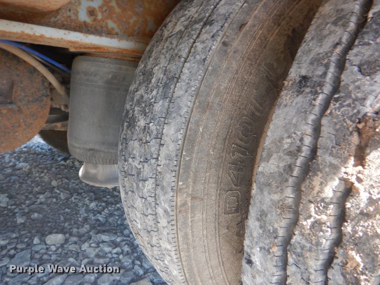 image for item HX9241 2004 Interstate Trailers 70SDGN  lowboy equipment trailer