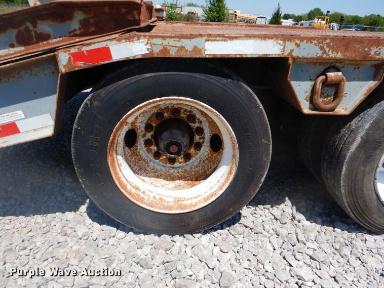 image for item HX9241 2004 Interstate Trailers 70SDGN  lowboy equipment trailer