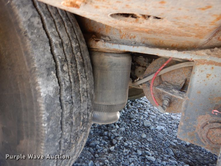 image for item HX9241 2004 Interstate Trailers 70SDGN  lowboy equipment trailer