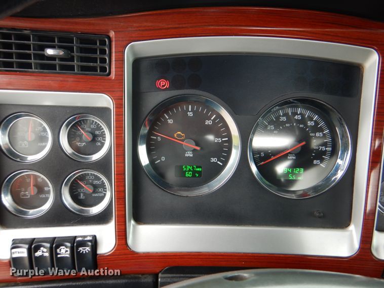 image for item HX9245 2006 Kenworth W900  semi truck