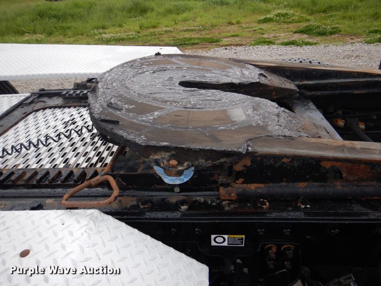 image for item HX9245 2006 Kenworth W900  semi truck