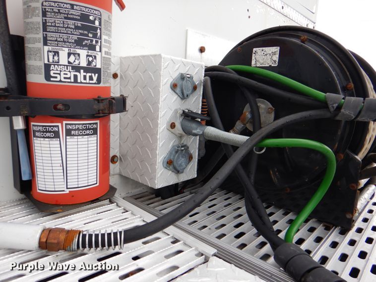 image for item HX9245 2006 Kenworth W900  semi truck