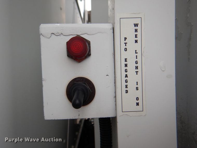 image for item HX9245 2006 Kenworth W900  semi truck