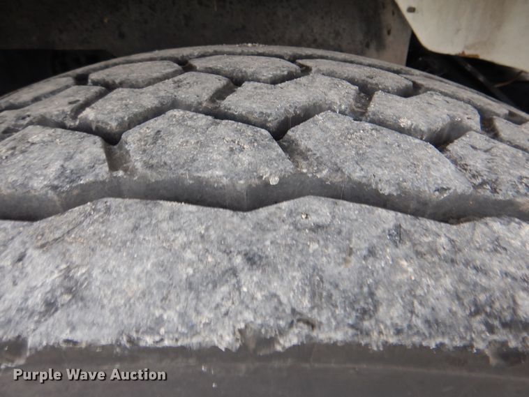 image for item HX9245 2006 Kenworth W900  semi truck