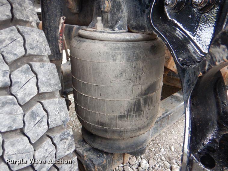 image for item HX9245 2006 Kenworth W900  semi truck