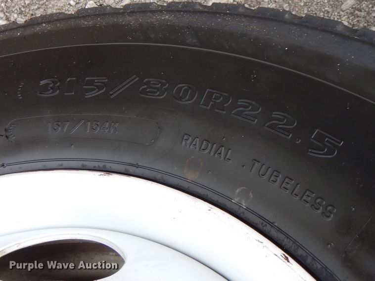 image for item HX9245 2006 Kenworth W900  semi truck