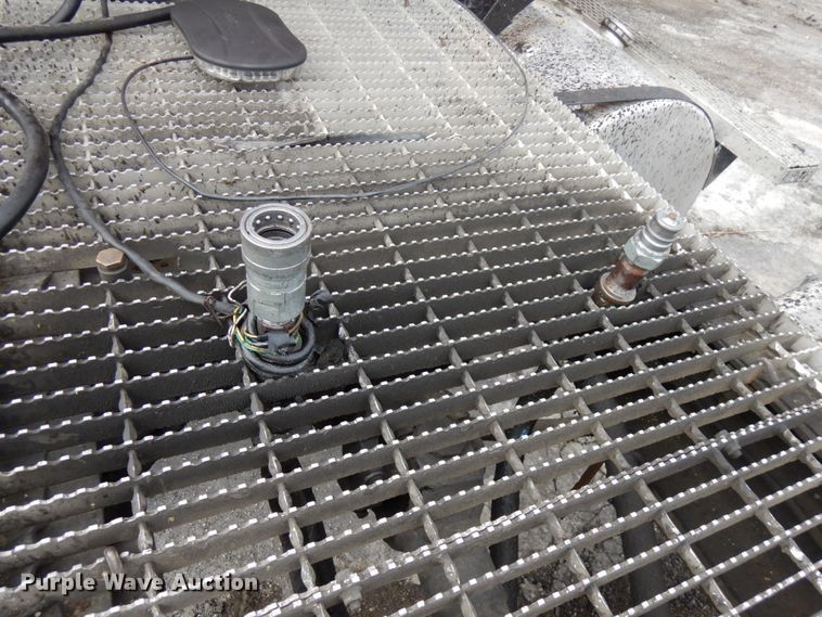 image for item HX9543 1999 Mack CH613  semi truck