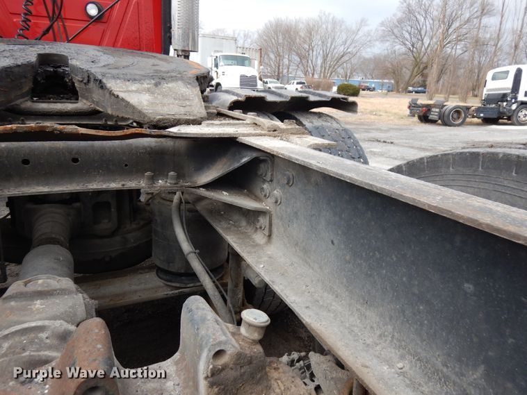 image for item HX9543 1999 Mack CH613  semi truck