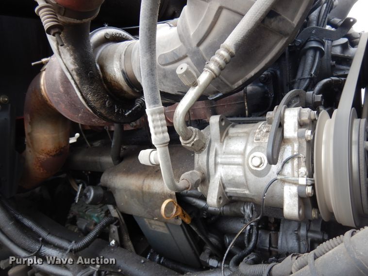 image for item HX9543 1999 Mack CH613  semi truck