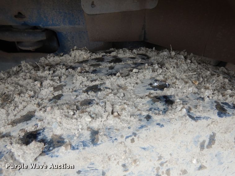 image for item ID9788 2003 International 9200i  semi truck