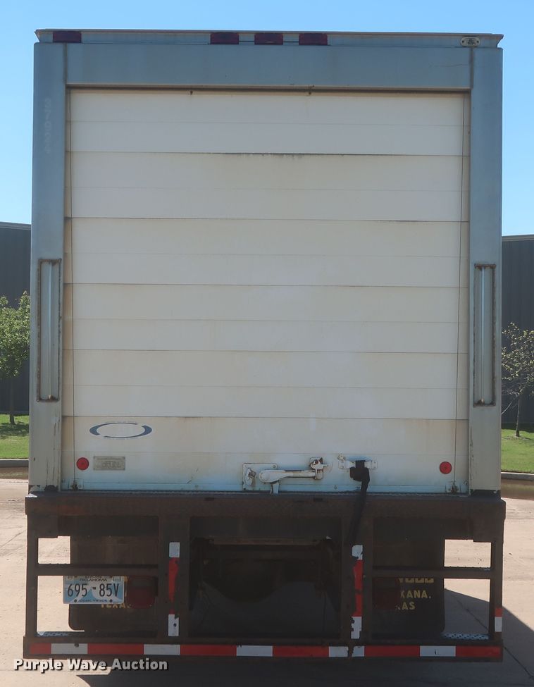 image for item IO9078 2005 Hino 268  refrigerated truck