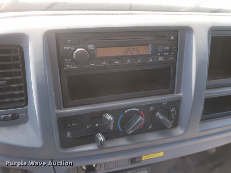 image for item IO9078 2005 Hino 268  refrigerated truck