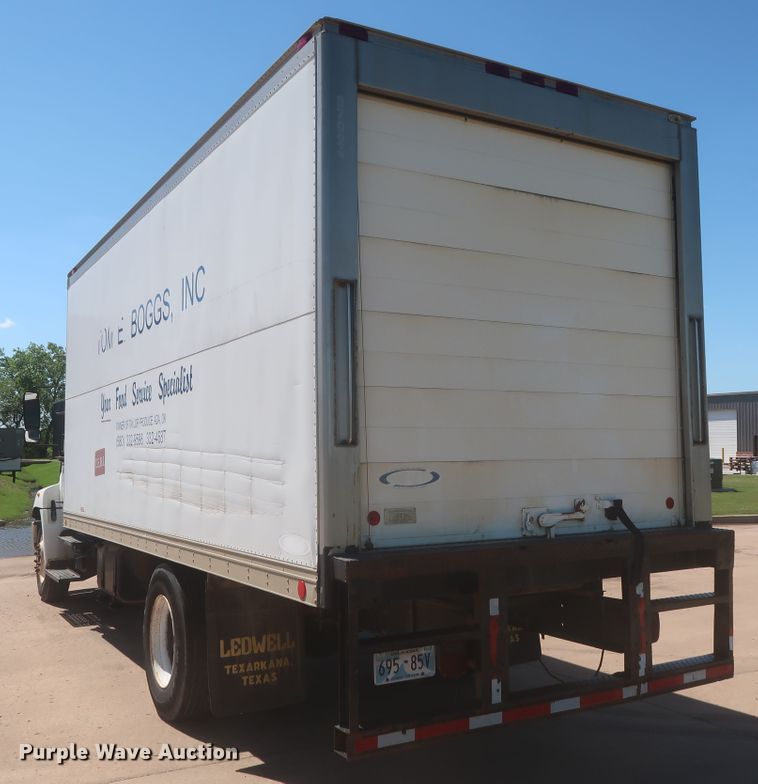 image for item IO9078 2005 Hino 268  refrigerated truck