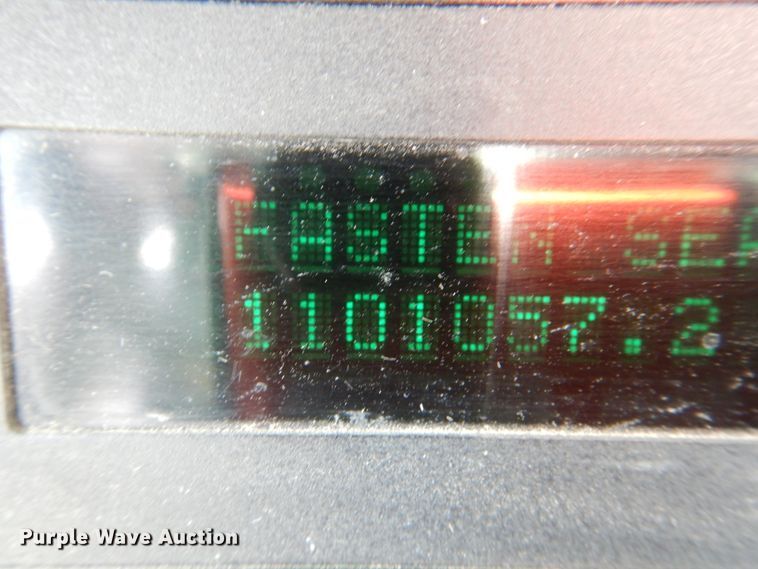 image for item IQ9291 2000 Freightliner Century Class  semi truck