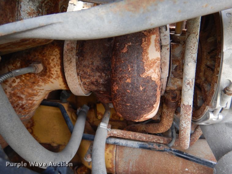 image for item IQ9291 2000 Freightliner Century Class  semi truck