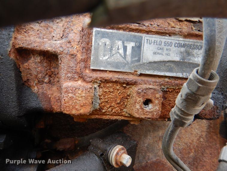 image for item IQ9291 2000 Freightliner Century Class  semi truck