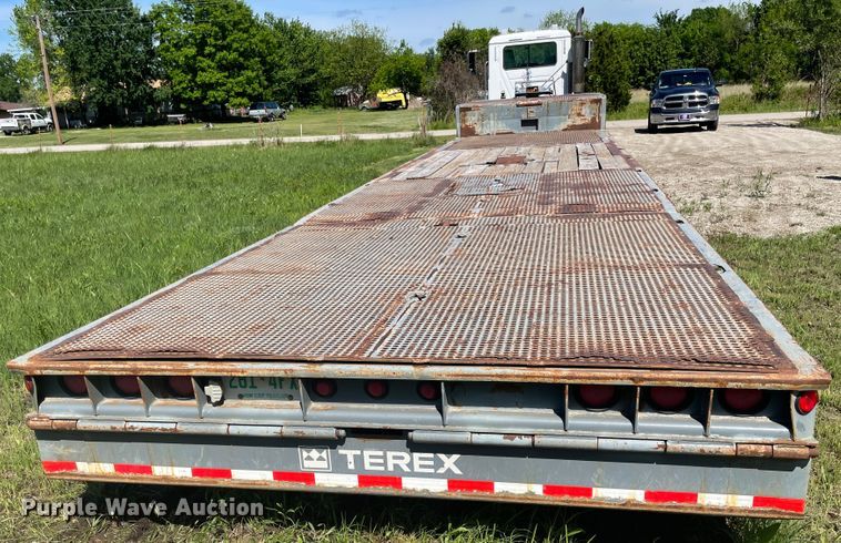 image for item IR9984 2008 Terex  drop deck equipment trailer