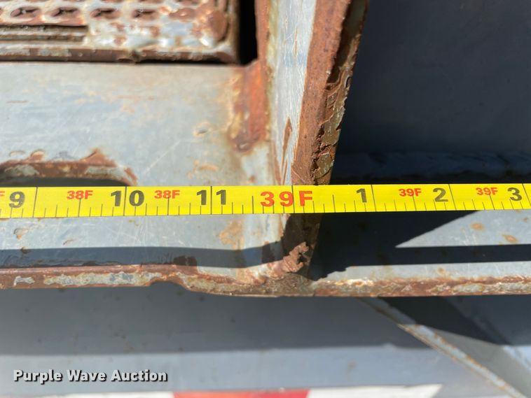 image for item IR9984 2008 Terex  drop deck equipment trailer