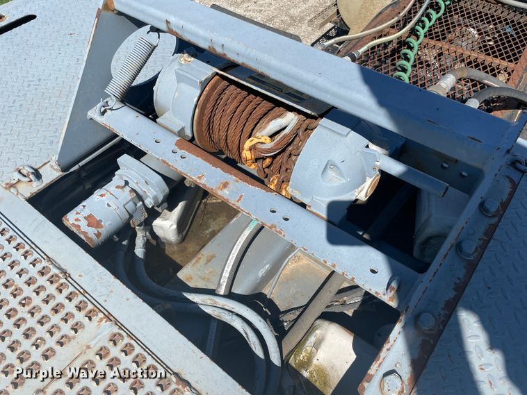 image for item IR9984 2008 Terex  drop deck equipment trailer