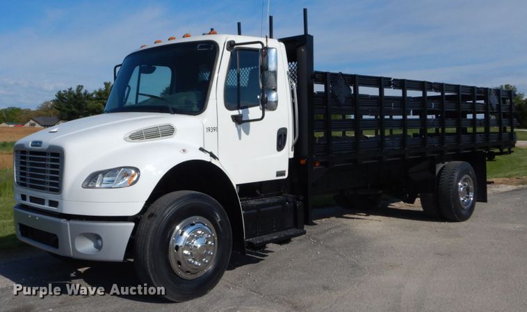 image for item IT9031 2011 Freightliner Business Class M2  flatbed truck