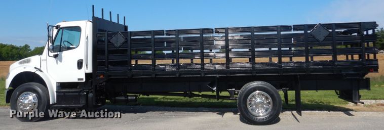 image for item IT9031 2011 Freightliner Business Class M2  flatbed truck