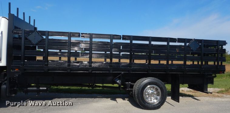 image for item IT9031 2011 Freightliner Business Class M2  flatbed truck