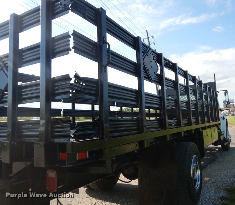 image for item IT9031 2011 Freightliner Business Class M2  flatbed truck