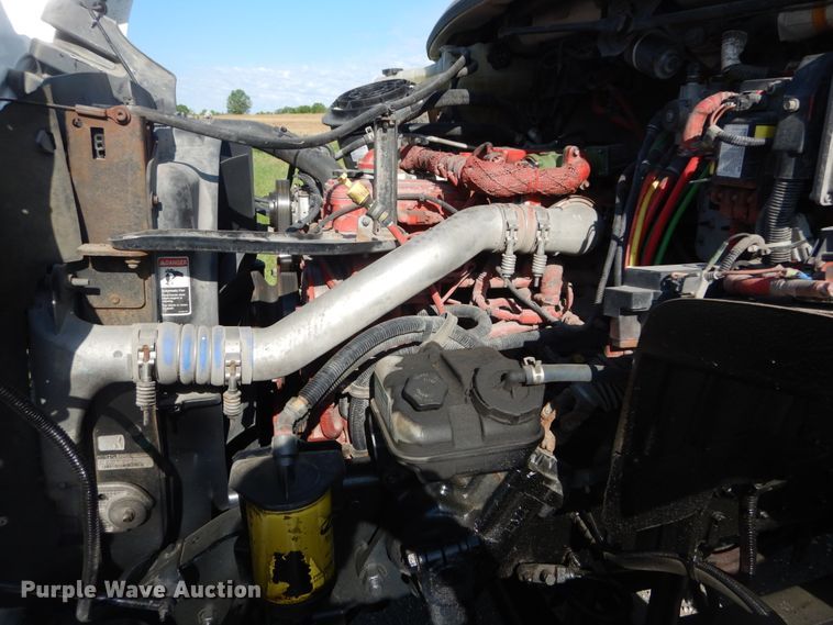 image for item IT9031 2011 Freightliner Business Class M2  flatbed truck