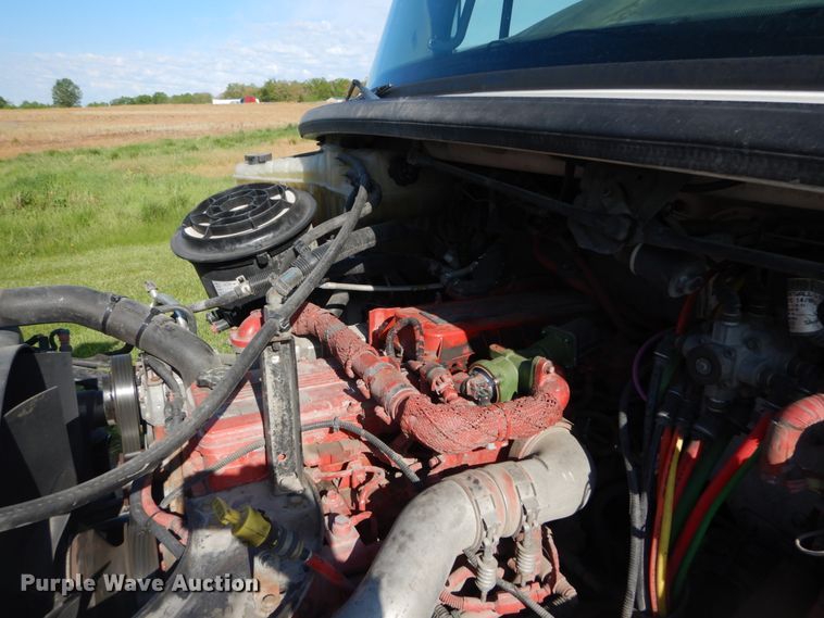 image for item IT9031 2011 Freightliner Business Class M2  flatbed truck