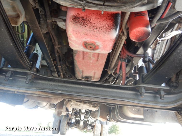 image for item IT9031 2011 Freightliner Business Class M2  flatbed truck