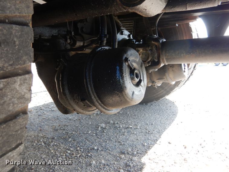 image for item IT9031 2011 Freightliner Business Class M2  flatbed truck