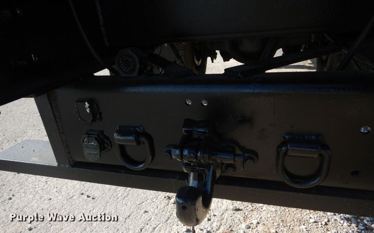 image for item IT9031 2011 Freightliner Business Class M2  flatbed truck