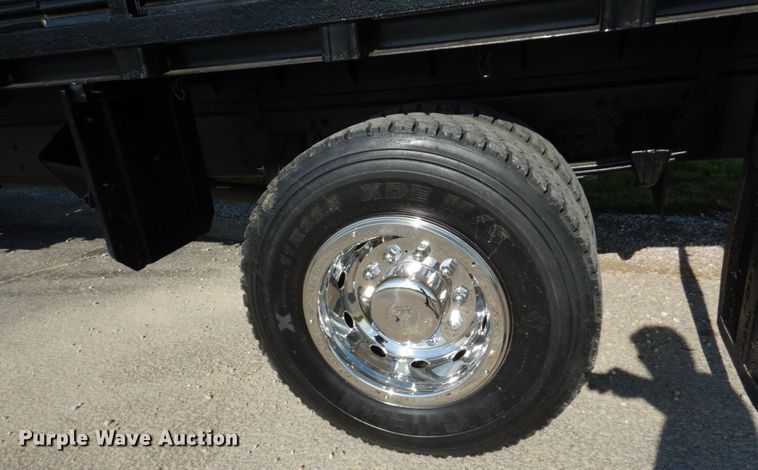 image for item IT9031 2011 Freightliner Business Class M2  flatbed truck