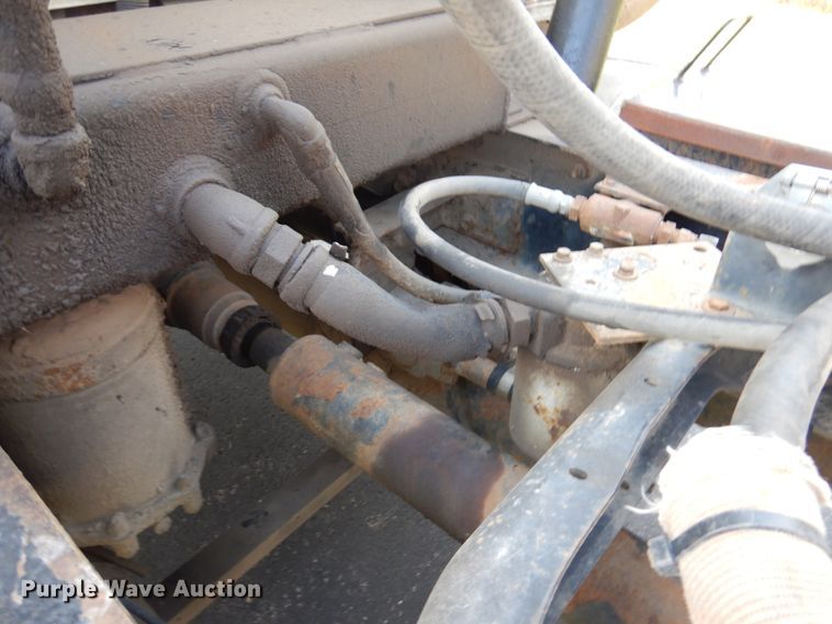 image for item IT9256 1996 International 9200  semi truck